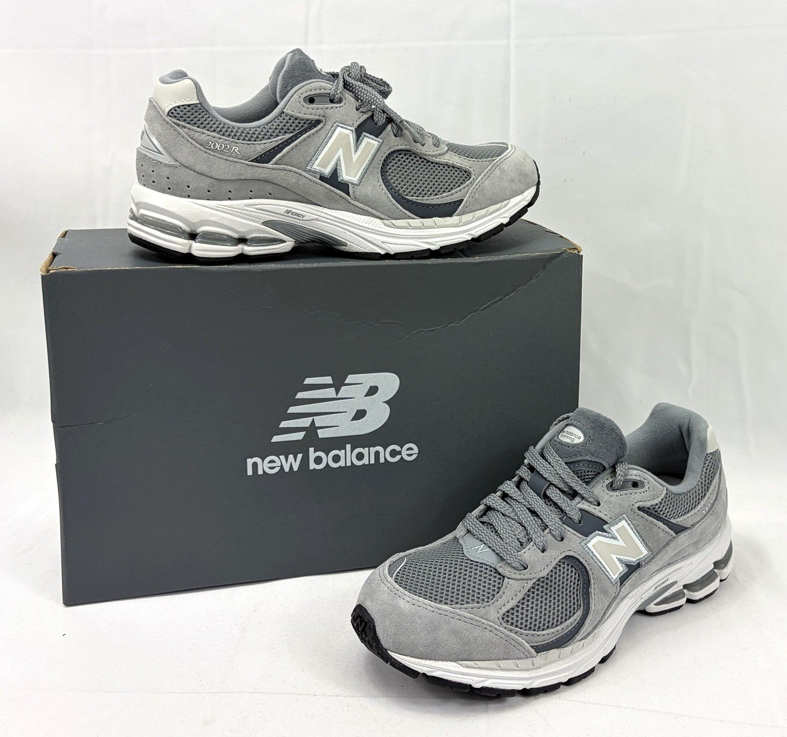 New Balance M2002RST Running Sneakers Shoes Gray/White Sz US Men's 5 NIB