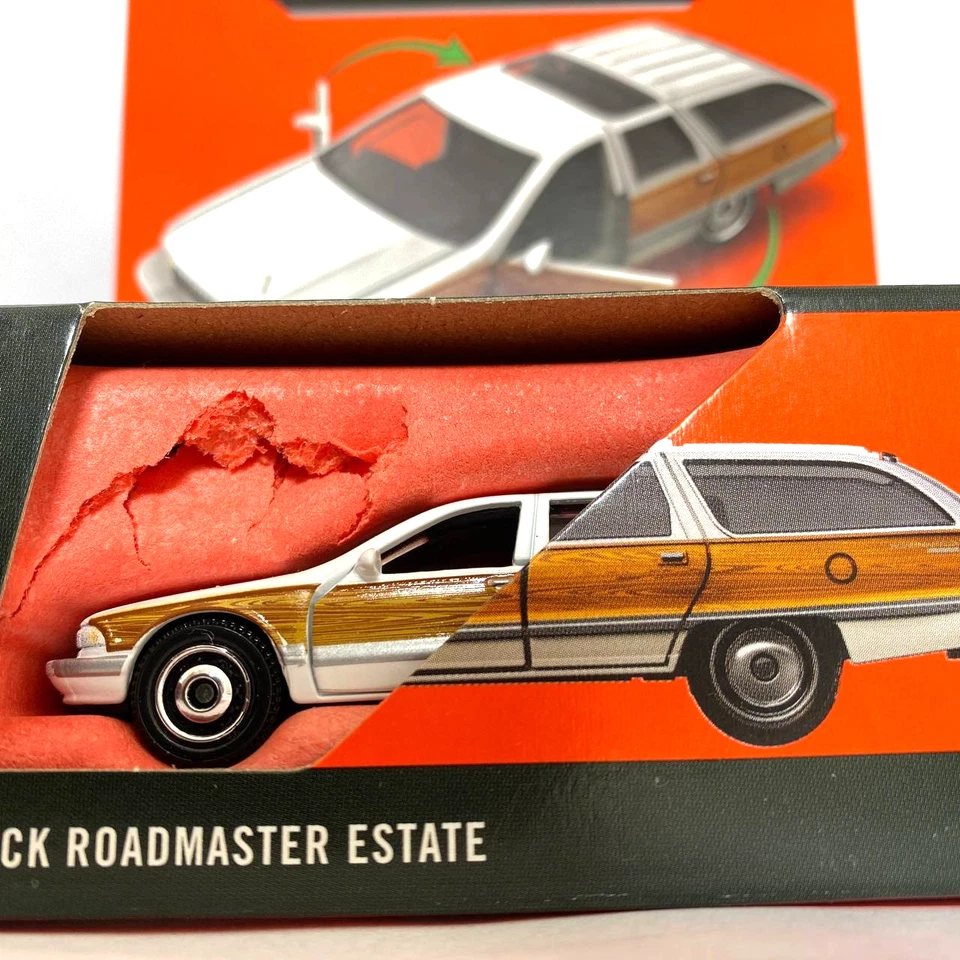 1992 Buick Roadmaster Estate Matchbox Moving Parts 2024 MB1467 1/64 HVM86 - Image 3 of 4