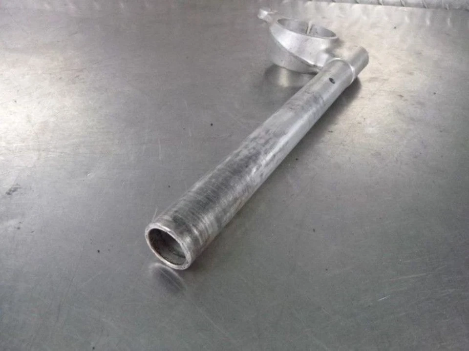 96 Suzuki GSXR 1100 Clip derecho en el manillar B Foto 2 de 4