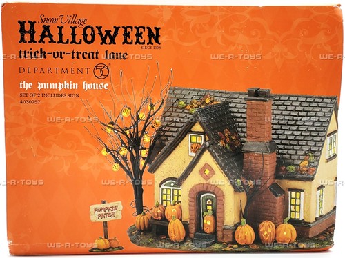 Dept 56 Halloween Trick or Treat Lane the Pumpkin House Lighted 4030757 - Picture 2 of 11