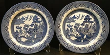 Churchill Blue Willow Dinner Plates 10 1/4 England Set of 2 Excellent