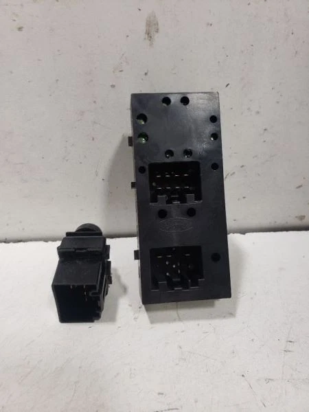 Driver Front Door Switch Driver's Window Fits 03-08 CROWN VICTORIA 672828 - Image 2 of 4