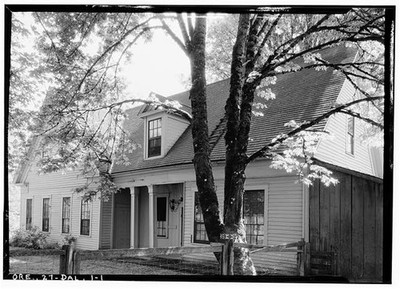Photo:John E. Lyle House, State Highway 22, Dallas, Polk County, OR