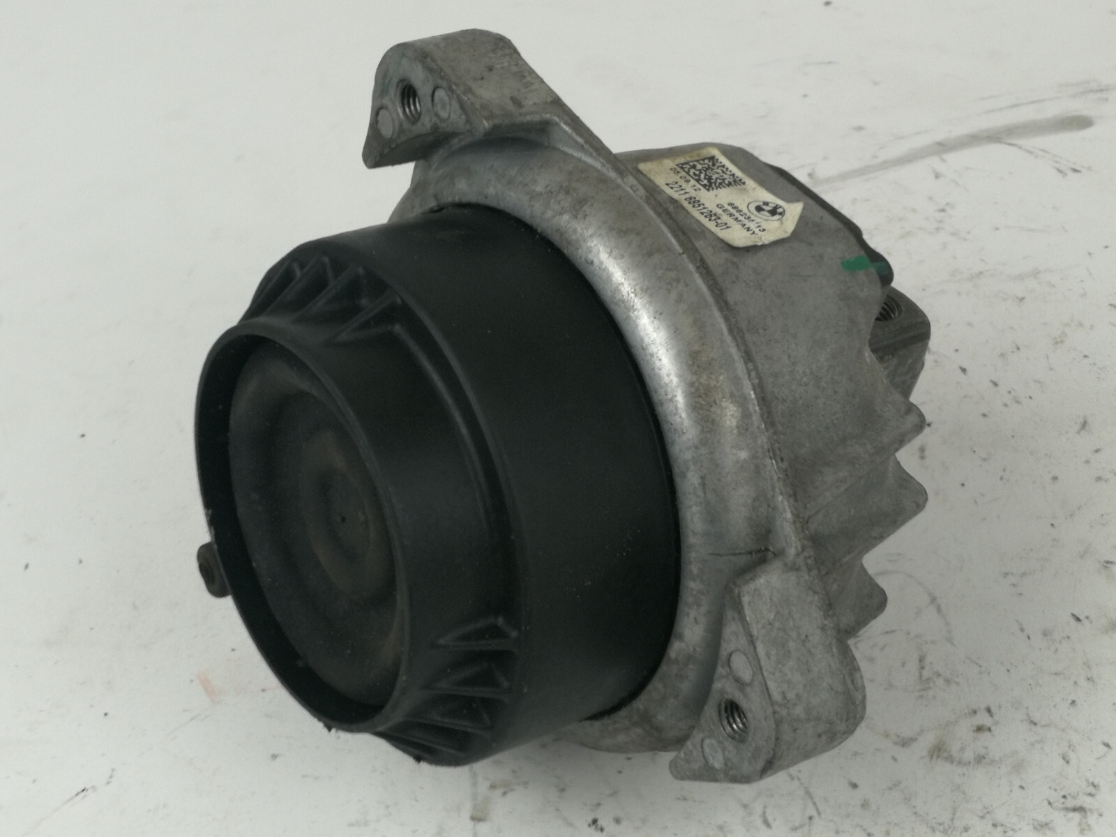 BMW 7 Series F01 F02 F03 LCI 4.4L RWD Left Side Engine Motor Mount
