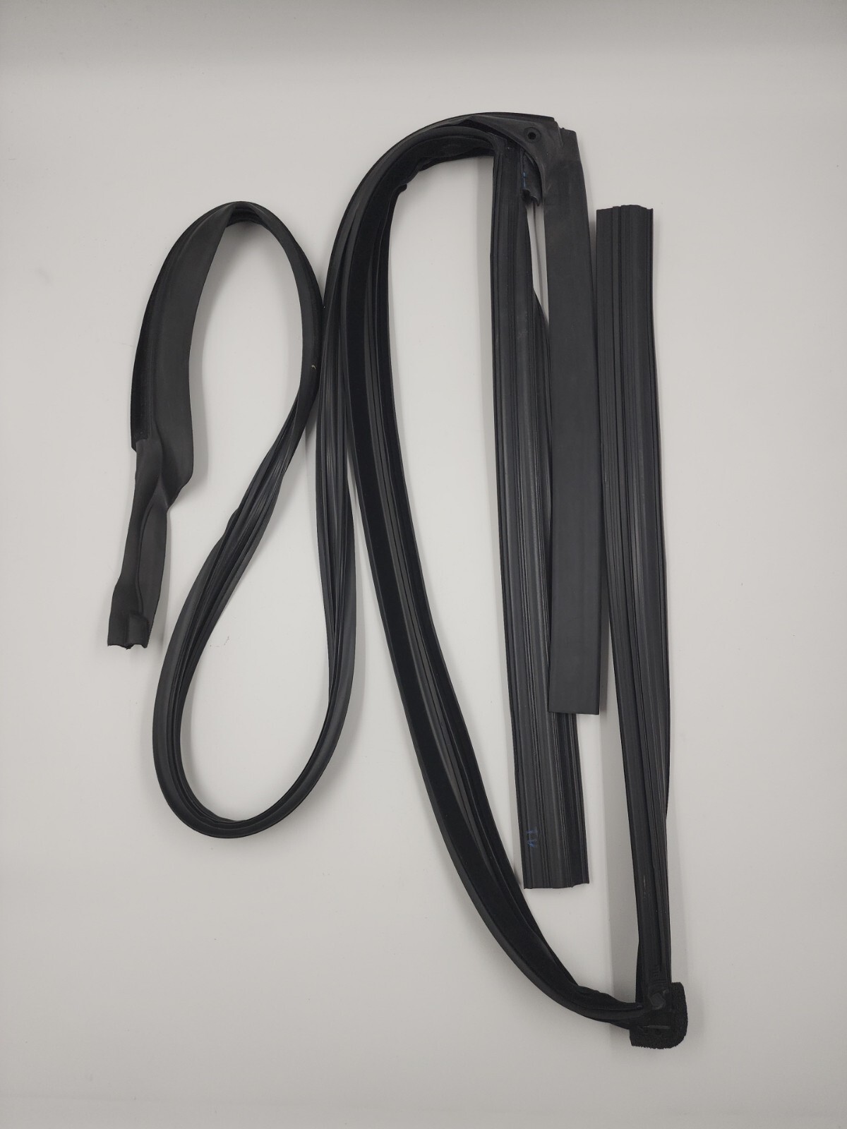 Genuine 2016-22 BMW Window Channel 51359481275 Left Rear Door 740i  