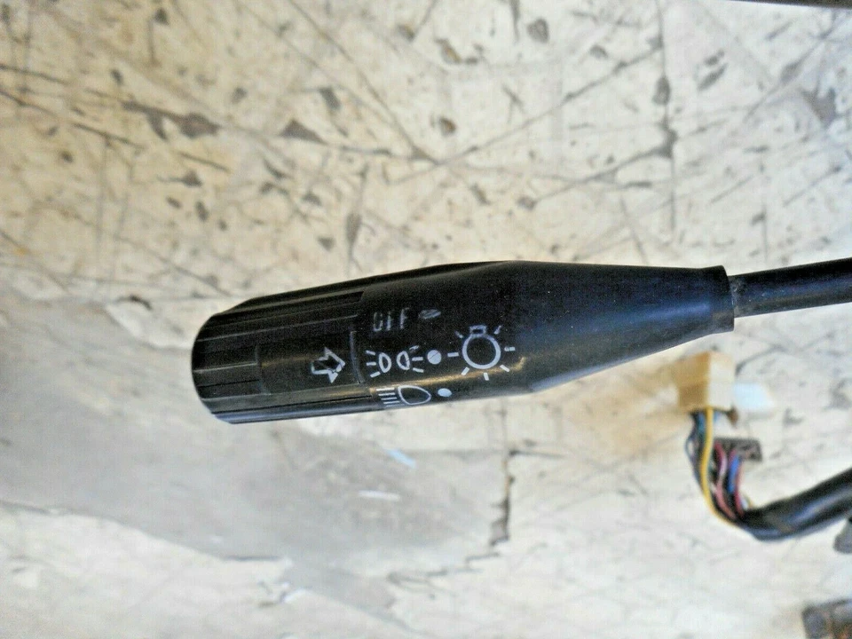 82-84 Suzuki SJ410 Steering Column w/ Key and Steering Intermediate Shaft Foto 2 de 4