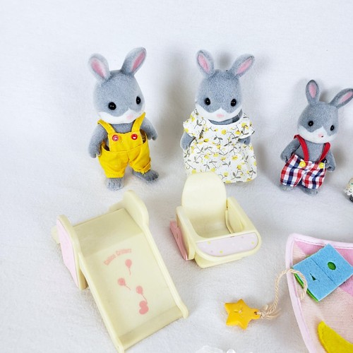 Lote de muebles de guardería familiar cola de algodón Calico Critters Sylvan Families - Imagen 2 de 8