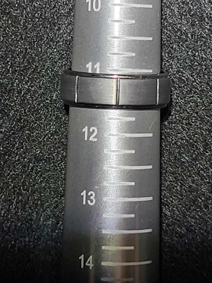 Alianza de boda de carburo de tungsteno ajuste cómodo Foto 3 de 3