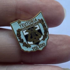 Vtg Teutonia Damenchor Toledo Hat Jacket Pinback