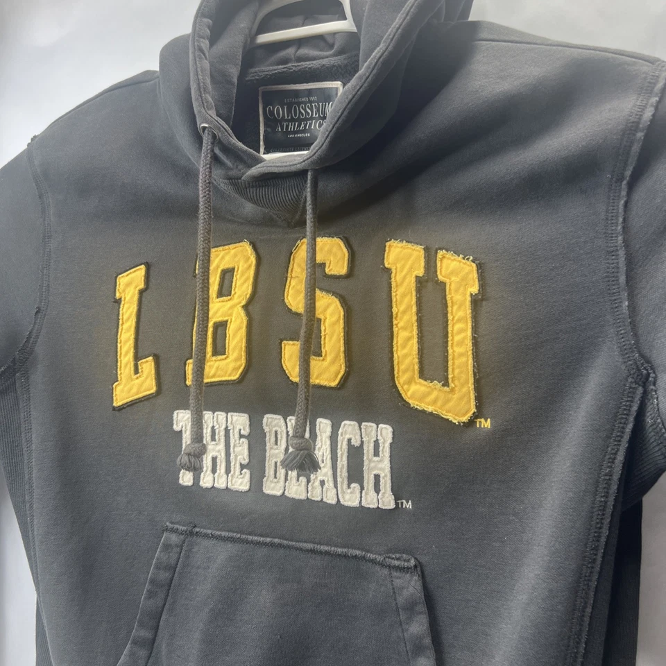 Sudadera con capucha bordada grande negra/amarilla The Beach Colosseum Long Beach State para hombre Foto 2 de 4