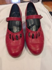 Women red leather flamenco shoes