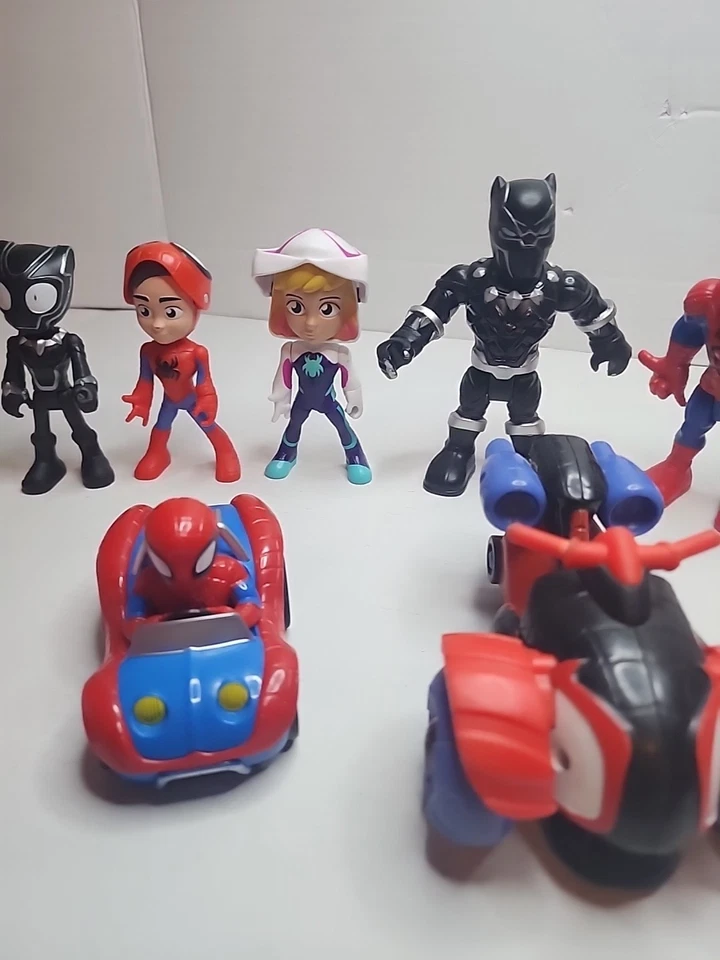 Lote de 10 figuras de acción y mini coches Spidey And His Amazing Friends de 4 a 5" Foto 3 de 4