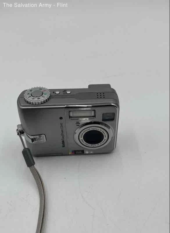 Kodak Easy Share C340 Silver Built-in Flash 3x Zoom 5.0 MP Digital Camera - Image 4 of 4