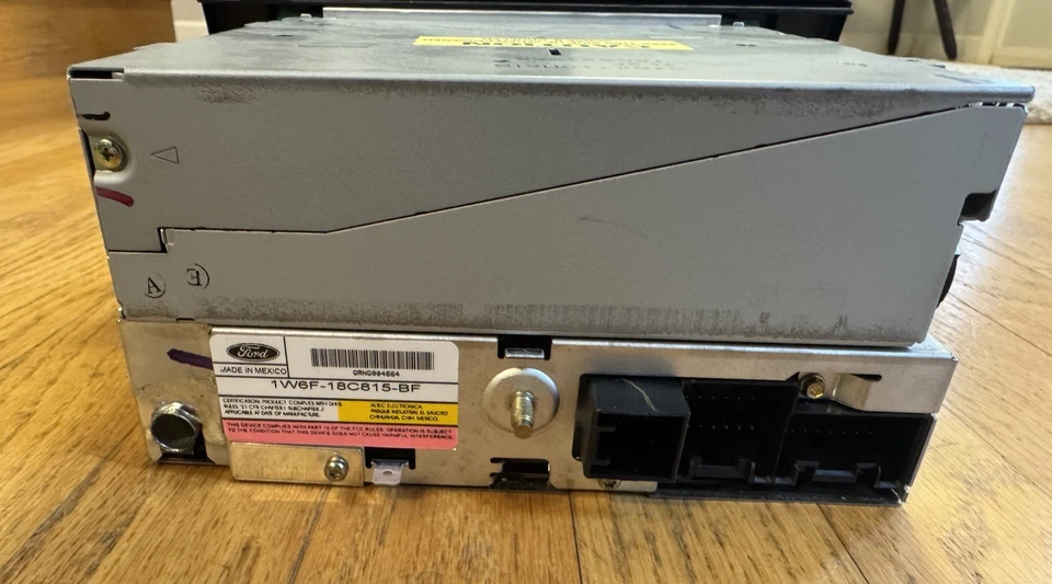 Ford Thunderbird 2002 unidad principal cambiador de CD radio 1W6F18C815BF OEM Foto 4 de 4