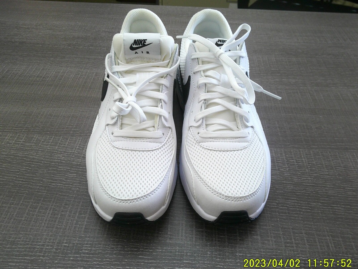 Nike AIR MAX EXCEE Women's Size 8 White Grey Athletic