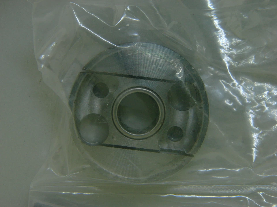 MINIATURE AIRCRAFT USA MA 128-106 CENTRIFUGAL CLUTCH W/ 10MM TORRINGTON - Image 3 of 3