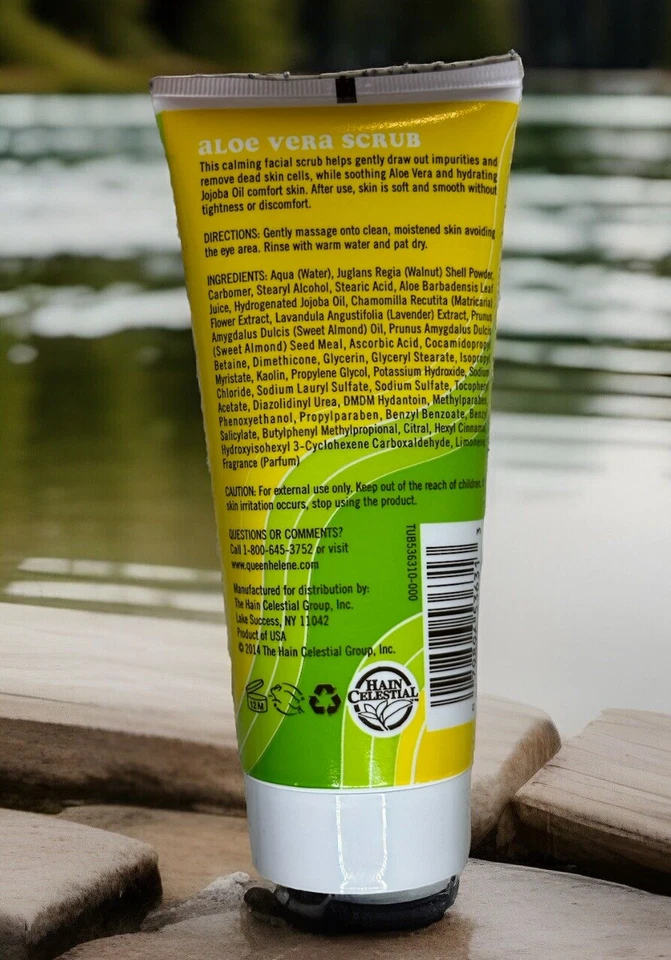 Queen Helene Aloe Vera Facial Scrub 6 Oz Exfoliates & Soothes DISCONTINUED - Image 3 of 4