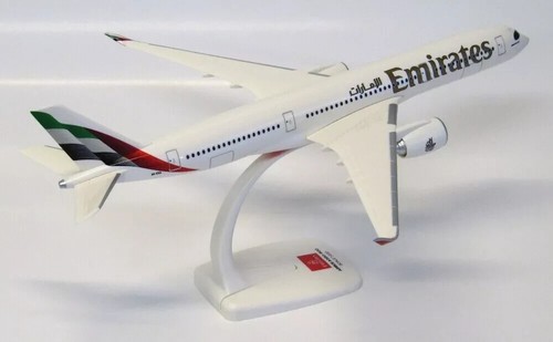 Emirates Airbus A350-900 A6-EXA 1/200 scale desk model NEW PPC - Picture 3 of 4