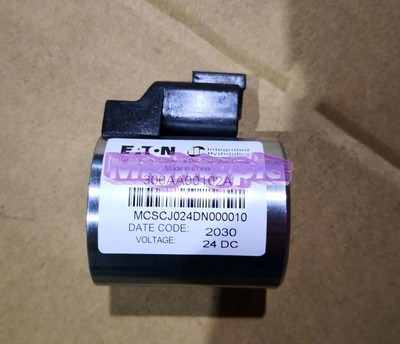 NEW Eaton Vickers One 300AA00102A MCSCJ024DN000010 Solenoid Valve Coil 24VDC
