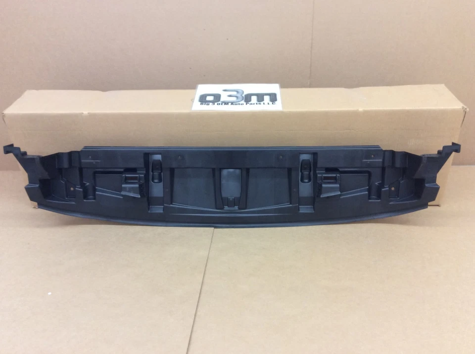 GMC Yukon 2015-2016 protector de soporte de radiador inferior nuevo OEM 23497754 Foto 2 de 3