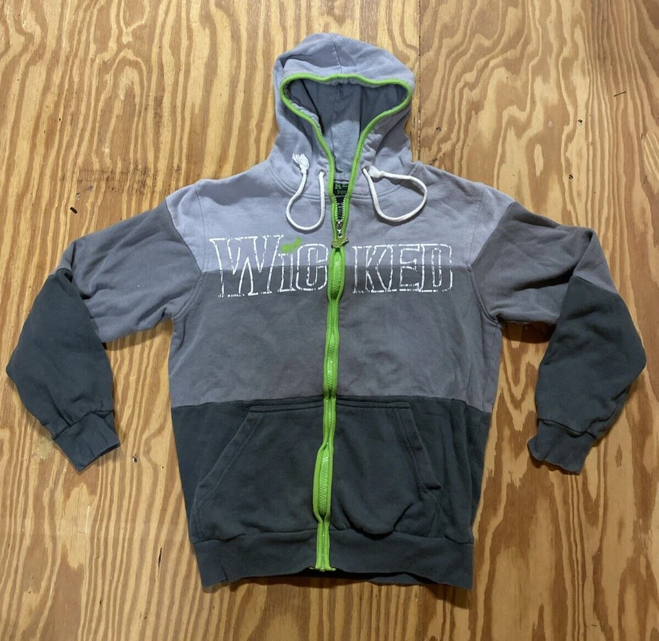 Sudadera con Capucha WICKED Película Broadway Gris Ceniza Cremallera Completa WIZARD OF OZ Mediana Foto 2 de 4