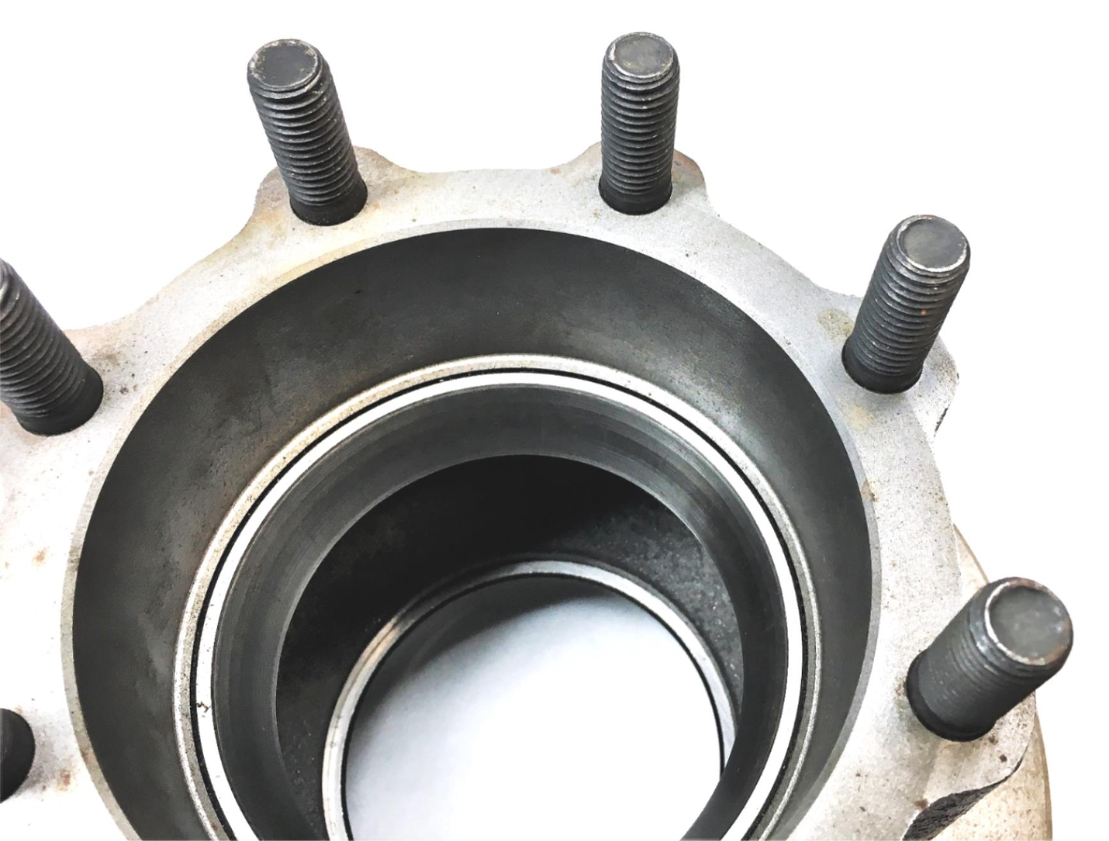 Meritor Air Brake Hub And Stud Assembly 8232835001 NOS | eBay