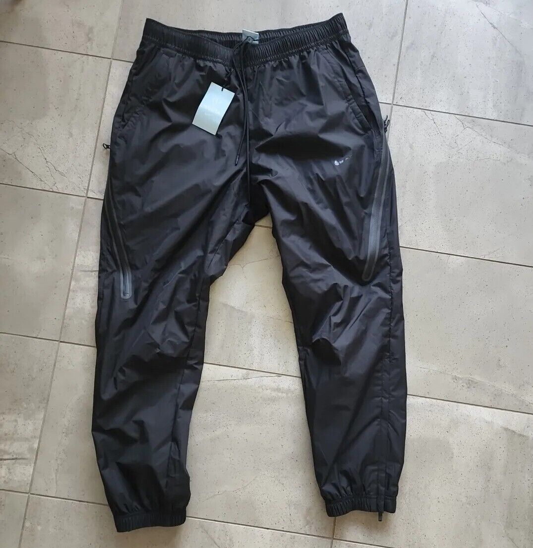 Nocta Nylon cargo pants L 34 black Sweat Pants Jogger Nike Nocta Nylon cargo pants L 34 black Sweat Pants Jogger Nike