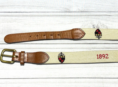 Smathers & Branson Belt 36 Beige Chevy Chase Club Crest Needlepoint Leather Golf