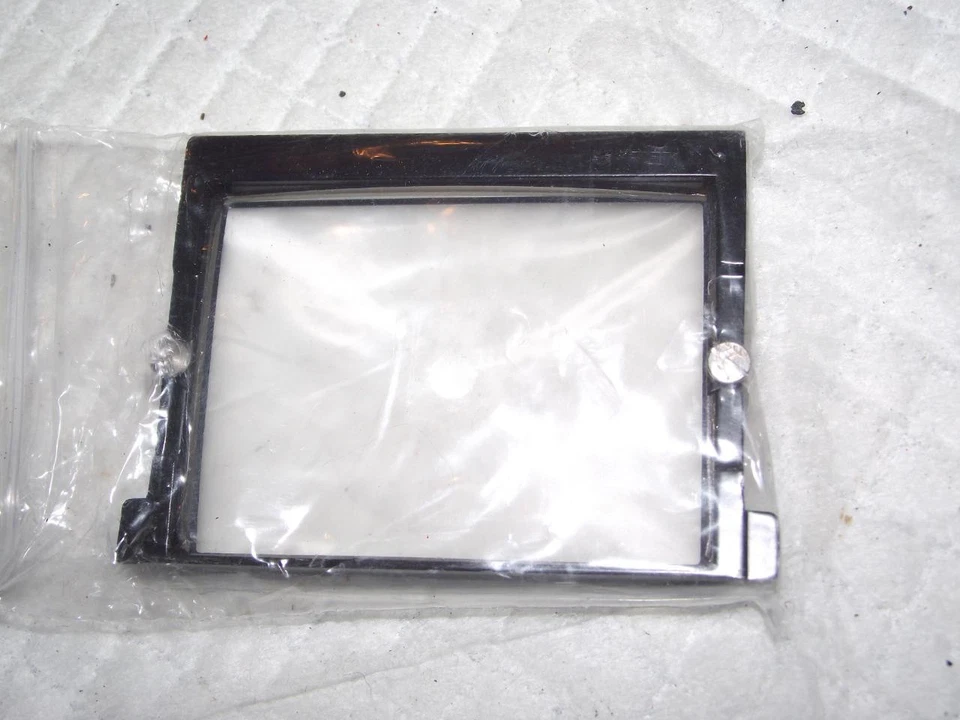Mamiya M645 Focusing Screen No.4 Rangefinder Spot M645 1000s, NEW IN BOX - Image 4 of 4