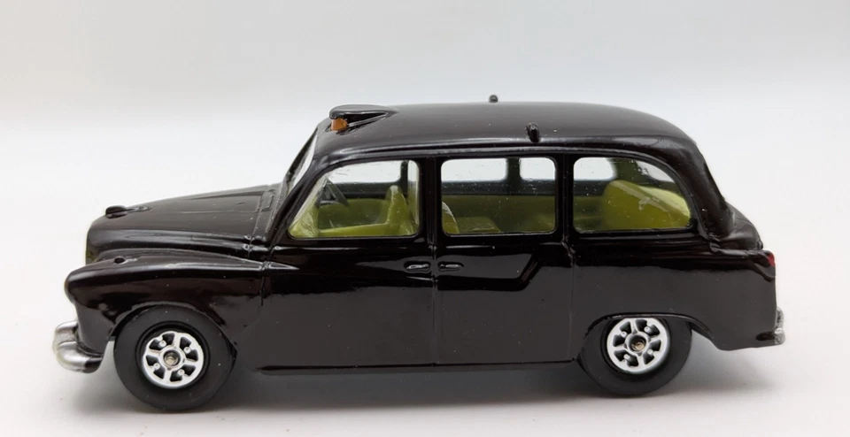 Vintage Corgi 418 Austin Black London Taxi Cab Whizzwheels NEW - Image 2 of 4