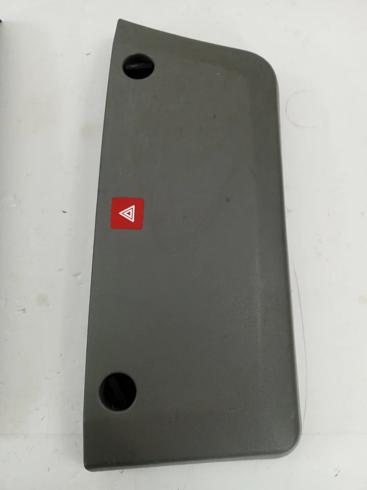 2007-2018 SPRINTER 2500 3500 FRONT DRIVER PASSENGER DOOR BOTTOM TRIM COVER PANEL Foto 3 de 4