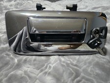 2007 -2014 Chevrolet Silverado Tailgate Latch And Bezel With Key