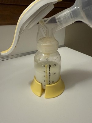 Lightweight Medela Harmony Breast Pump - 2-Phase Technology for Busy Moms