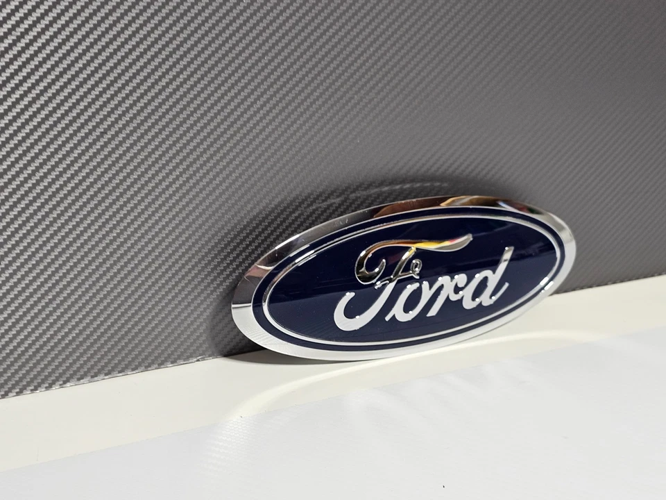 Ford Edge OEM Grille Emblem 2015 2016 2017 2018 2019 2020 Foto 3 de 4