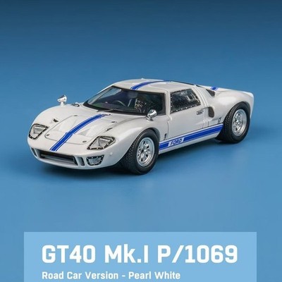 FORD GT40 MkI - Road Version - pearl white - FinClassically 1:64