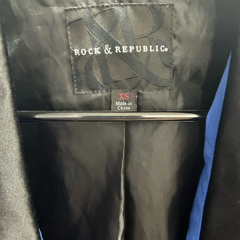 Blazer Rock & Republic azul e preto - Imagem 2 de 3