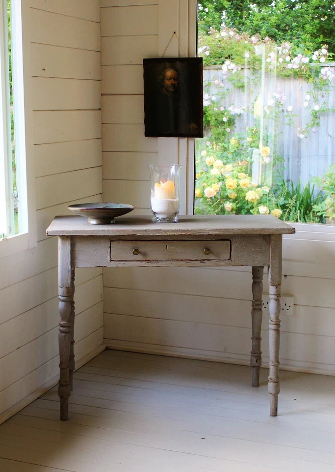 VICTORIAN PAINTED FRENCH GREY CONSOLE/HALL TABLE OR WRITING DESK - Image 4 of 4