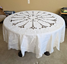Round Cream Tablecloth Scallop Edge Cutwork Center 68''