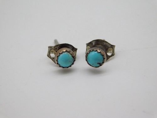 NATIVE AMERICAN INDIAN STERLING SILVER TURQUOISE STONE POST EARRINGS - Picture 6 of 9