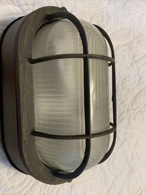 Trans Globe Lighting 41005  Light Outdoor Medium Bulk Head