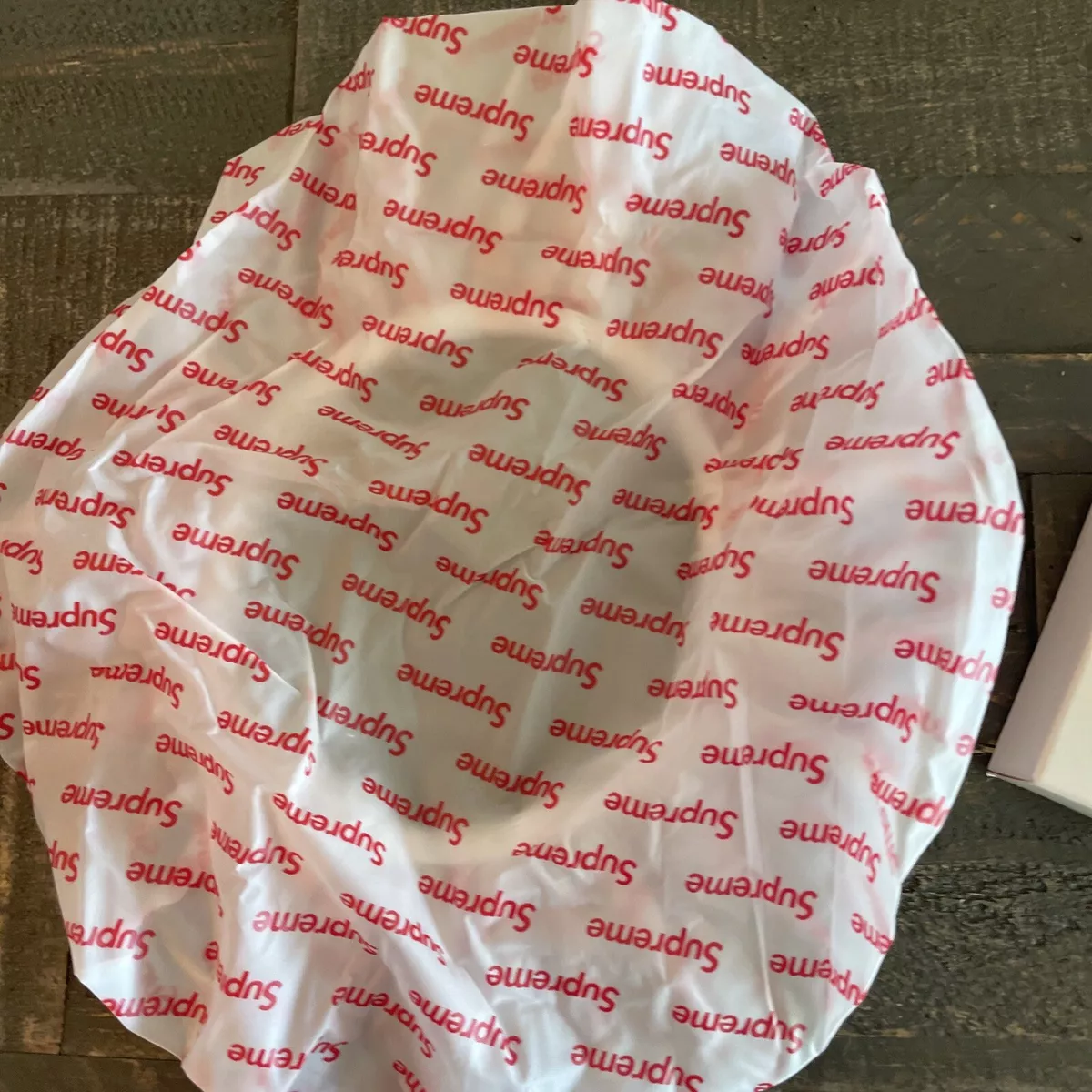 New Supreme Shower Cap SS19 Brand New Supreme Accessories Sealed