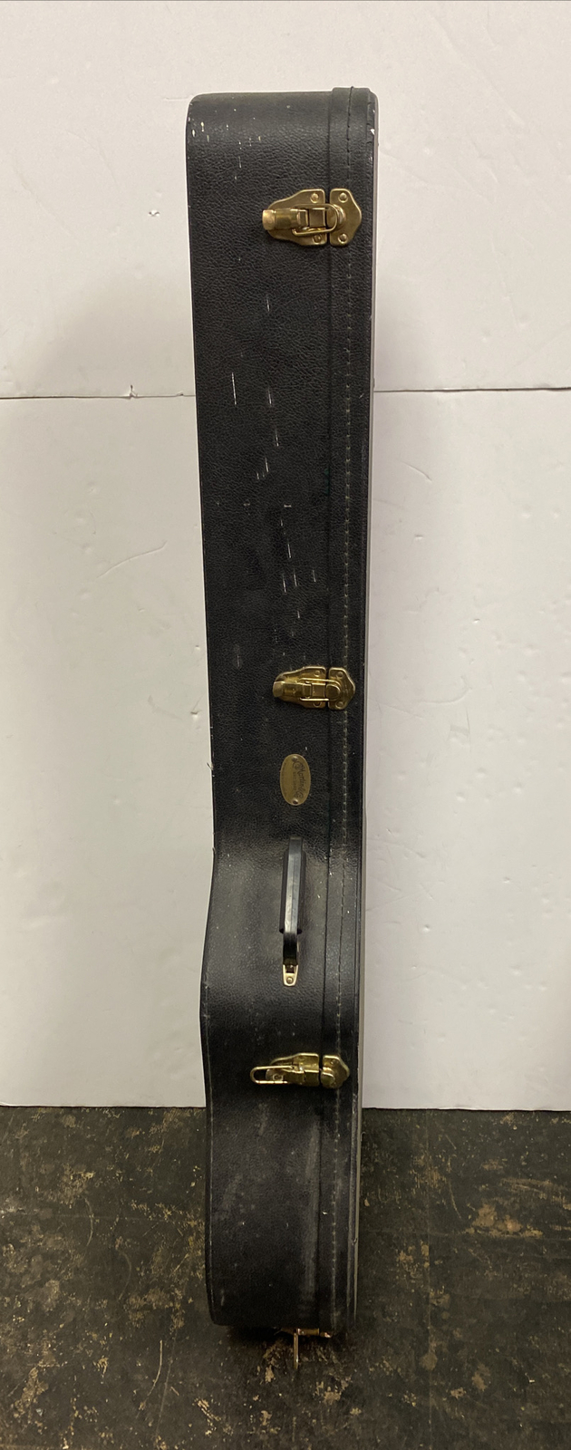 EMPTY VINTAGE CASE FOR A MARTIN GUITAR eBay