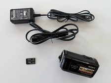 Sony HDR-CX100 HD Handycam Camcorder 8GB 1080 HD 4.0 Mega Pixels