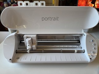 Silhouette PORTRAIT 3 Die Cutting Machine No Bluetooth with Power Cord