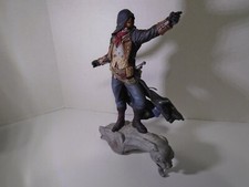 2014 UBISOFT--ASSASSIN'S CREED UNIT--ARNO LA STATUA SENZA PAURA FIGURA (GUARDA) 