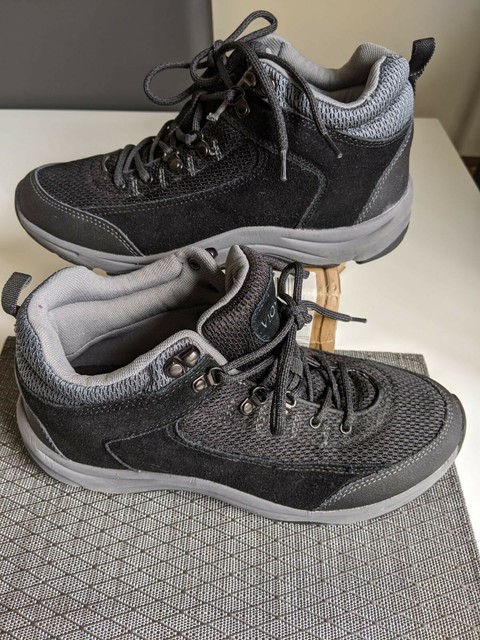 vionic hiking sneakers cypress