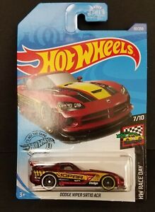 Hot Wheels Dodge Viper Srt10 Acr 50 250 Red Mopar Hw Race Day 7 10 Ebay