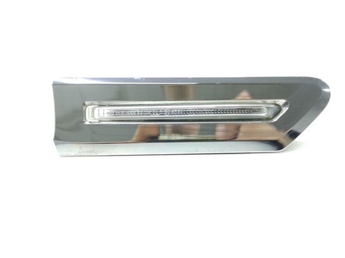 BMW 7 F01, F02 Kotflügelblinker vorne rechts 6750100001 4.4 2013 32814632