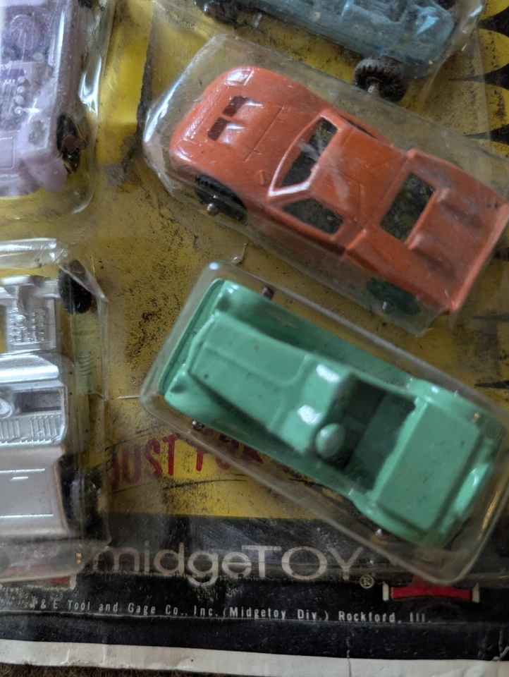70s MIDGETOY Gas N Go 9-Pack – Sealed USA Die-Cast Cars & Pump - Image 3 of 4