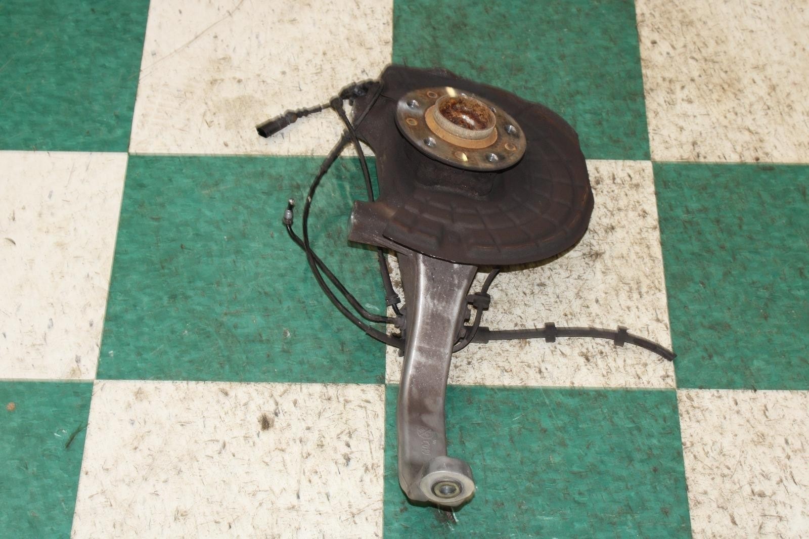 Maserati Quattroporte S Q4 2014-2023 Front Steering knuckle